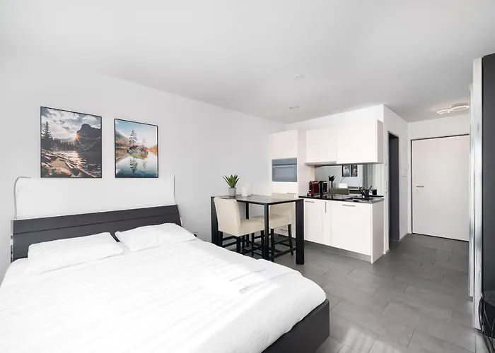 Paola Lejlighedshotel 3*